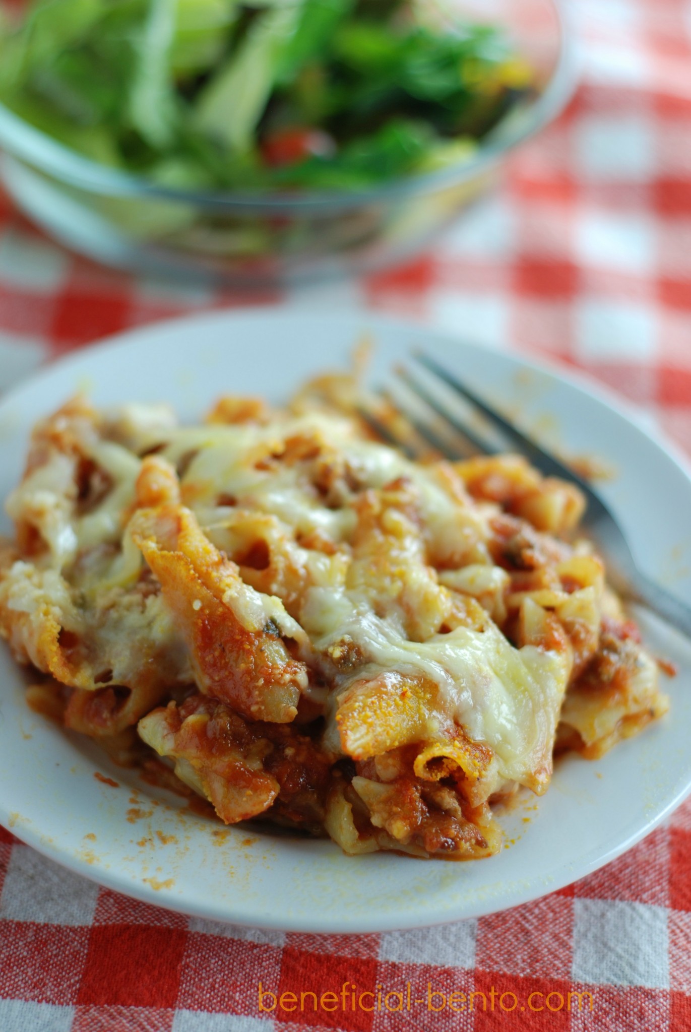 What is a good recipe for baked ziti casserole?