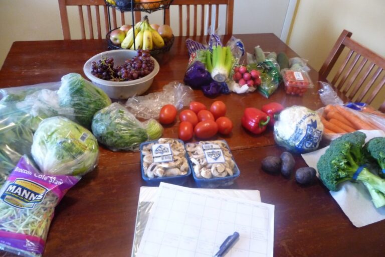 walks you through how she preps food for the whole week -this looks doable!