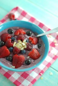 smoothie bowl - tastes like ice cream ,but with the nutrition of a protein shake!