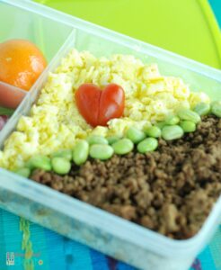 soboro bento with tomato heart - healthy, and cute!