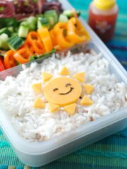 Why would someone go to so much trouble to make their food look so awesome, when it's just going to get eaten anyway? Read the article to find out why it's well worth my time :)