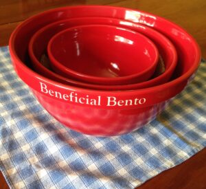 I love these beautiful, personalized bowls from #personalcreations !
