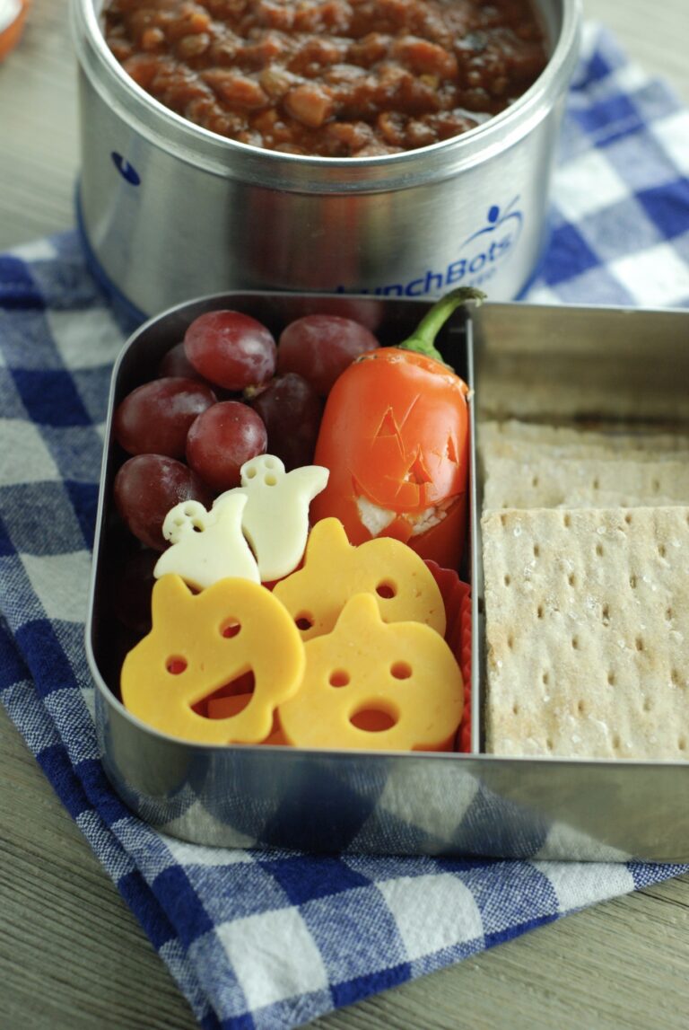 Adding a cute touch to you lunch is easy just by cutting cheese with mini cookie cutters. The eyes on the faces are made using straws!