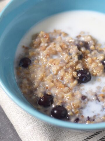 Instant Pot blueberry Coconut Steel Cut Oats - learn how fast this recipe comes together at beneficial-bento.com