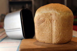 bread next to 1 pound bread machine pan