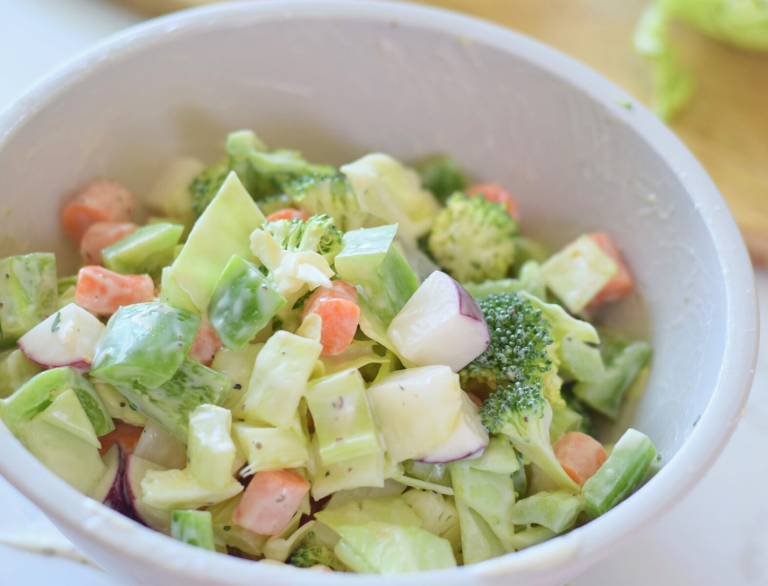 Healthy 8 Salad with dressing