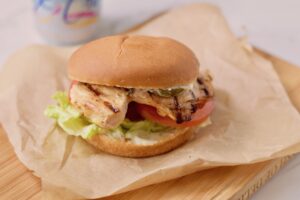 grilled chicken sandwich horizontal