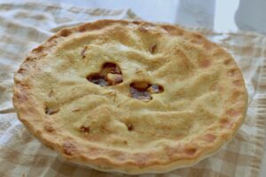 finished gluten free apple pie