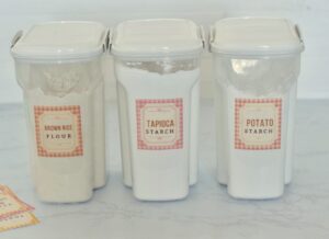 1. more than 1 flour