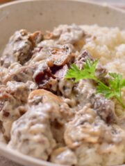 beef stroganoff, parsley