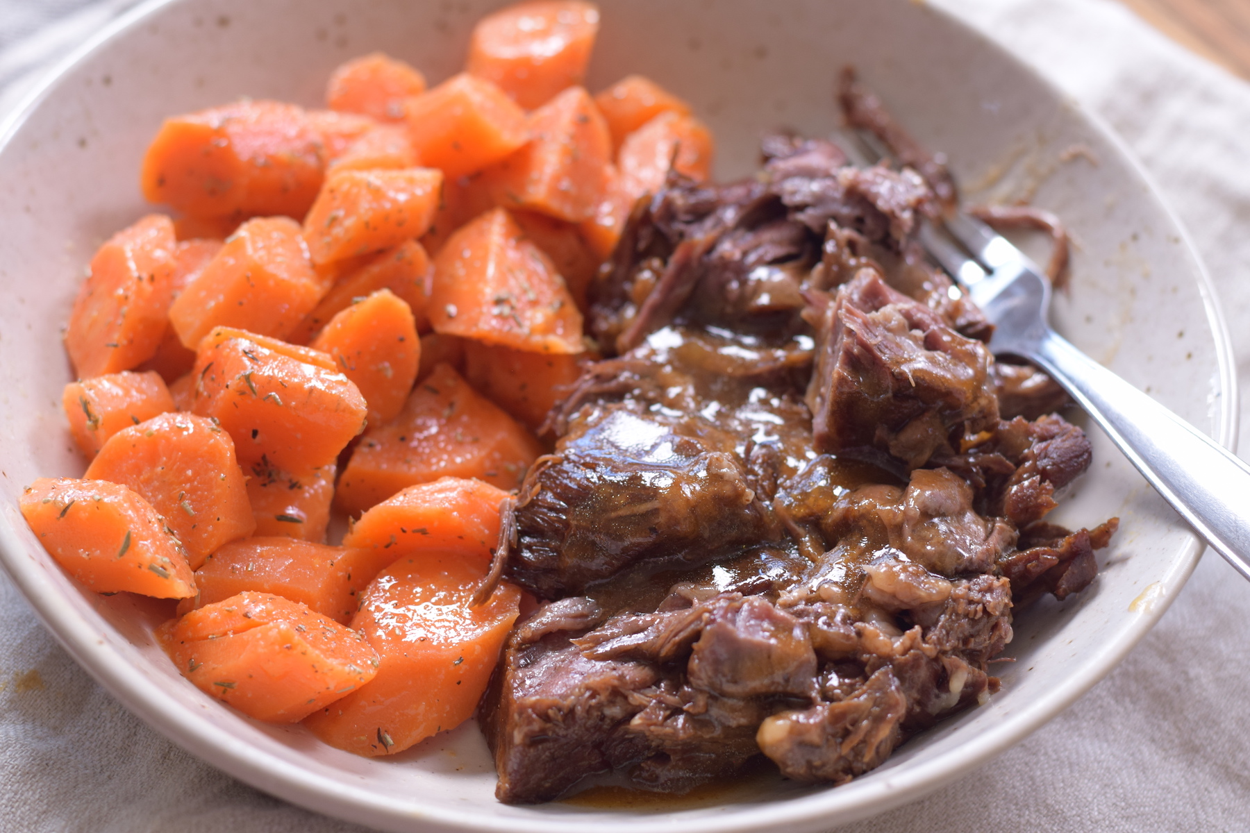 pot raost with carrots, wide