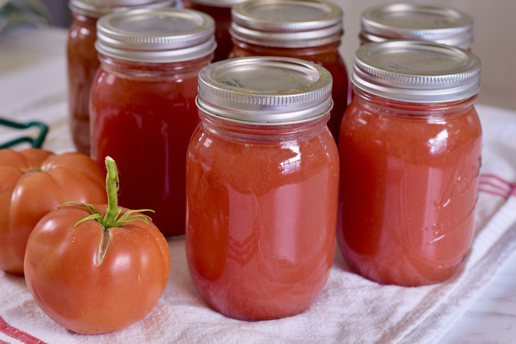 tomato sauce in jars