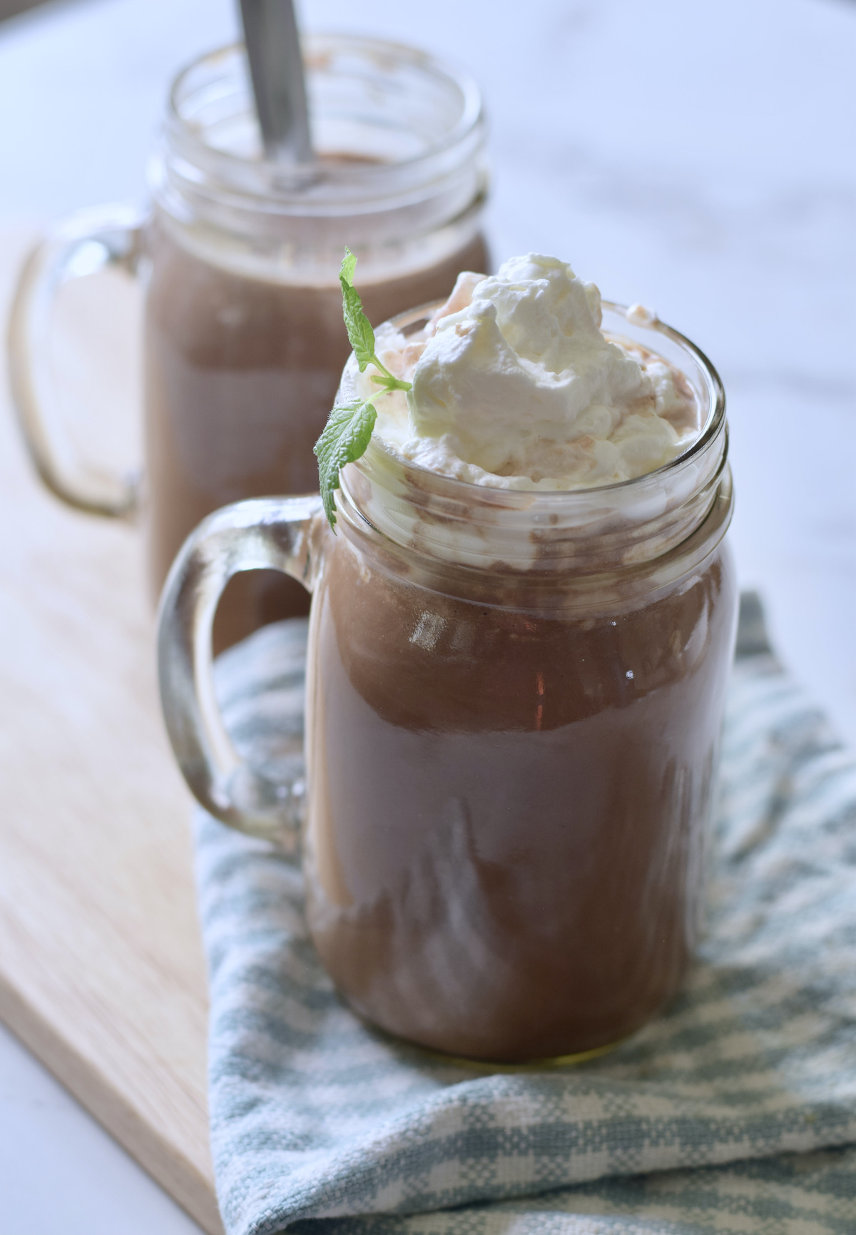 hot chocolate, vertical, mint