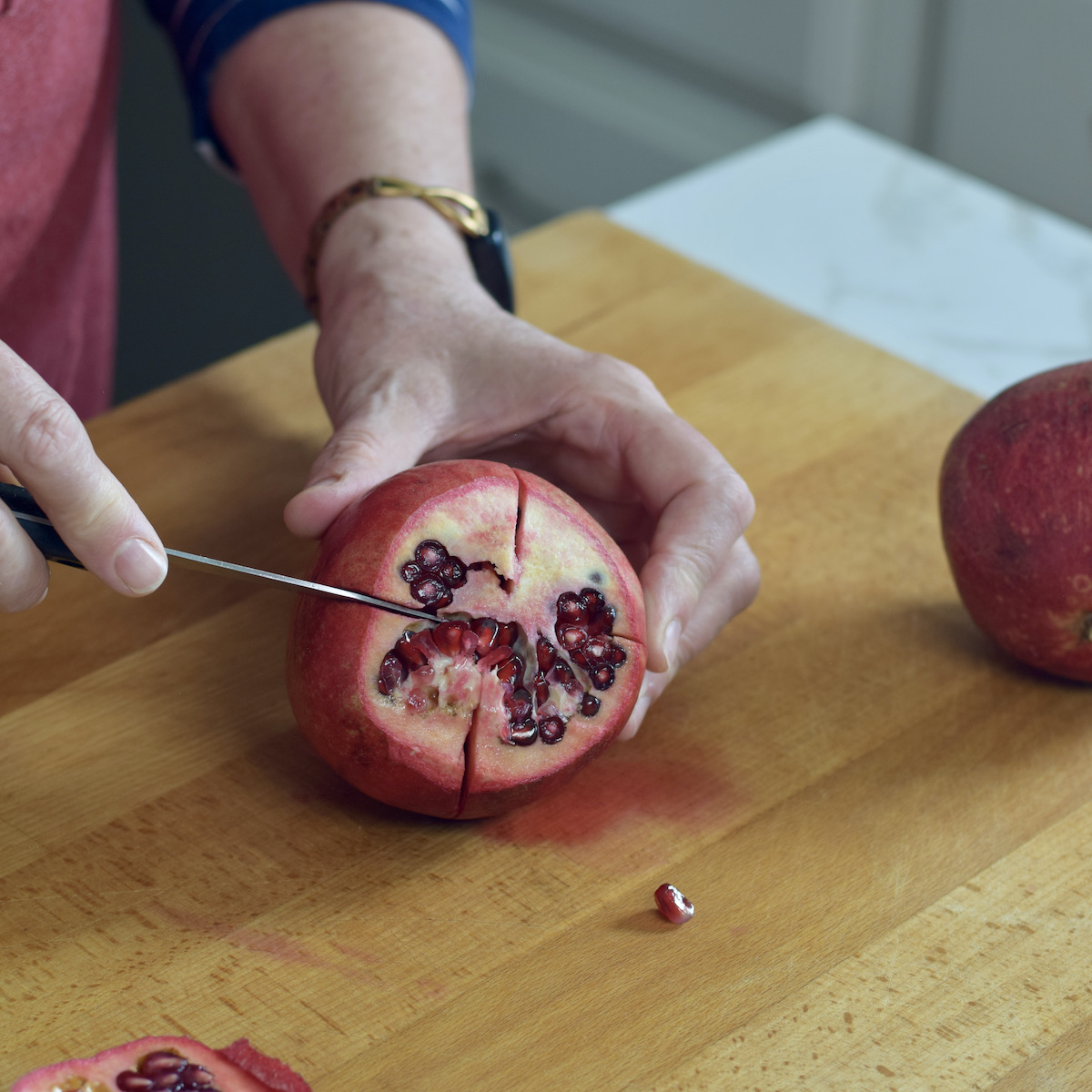 step 1.cut off crown and score