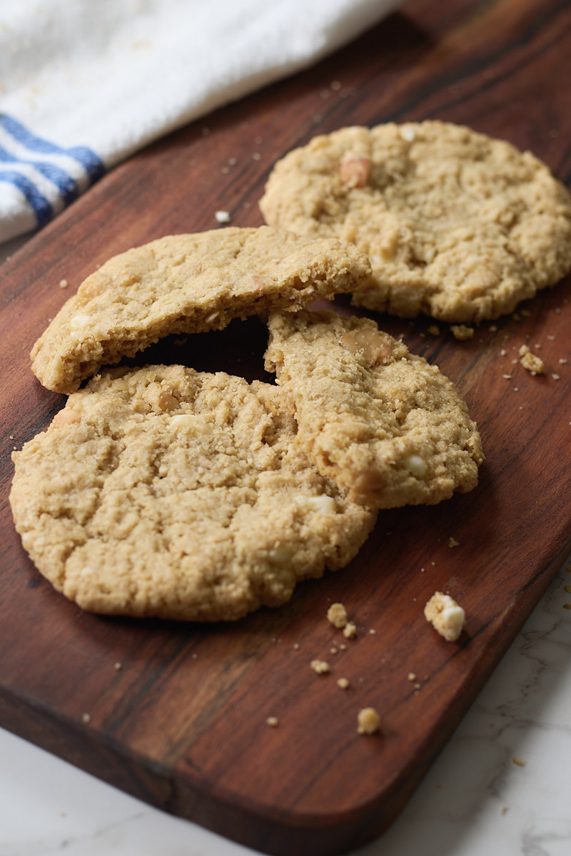 white choc oatmeal macadamia cookies
