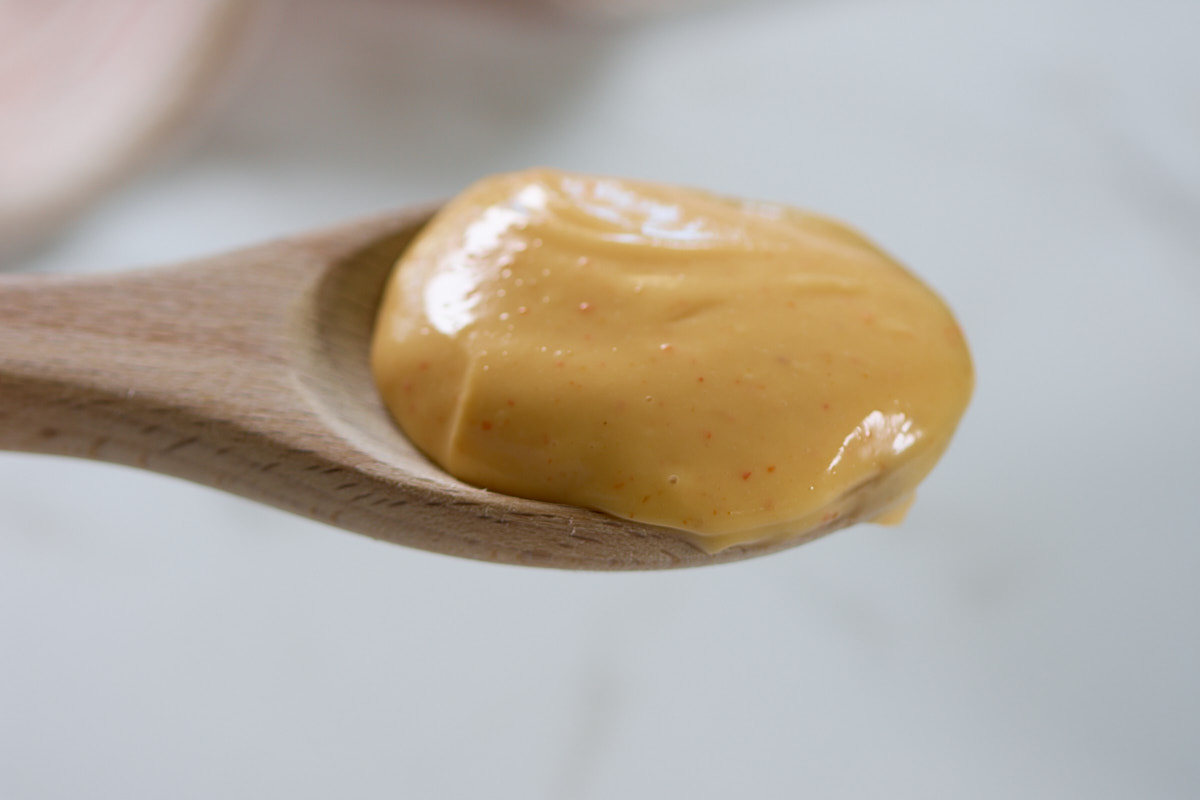 sriracha mayo on spoon